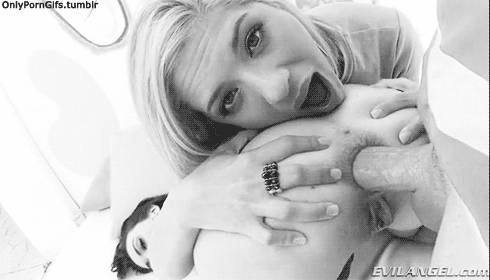 Gif61 ass to mouth