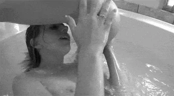 Gif138 bath