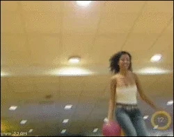 Gif1 bowling