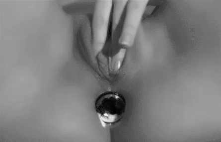 Gif2 butt plug