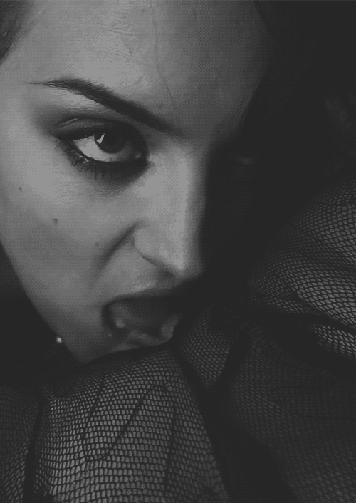 Oral fishnets 2062