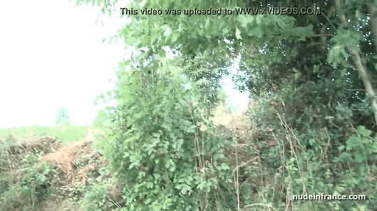 Amateur french brunette milf ass fucked in threeway with papy outdoor