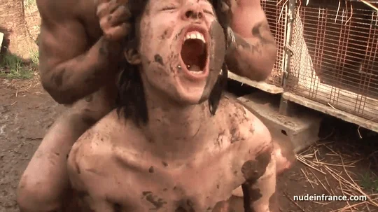Skinny amateur brunette anal pounded n jizzed outdoor in a dirty french farm