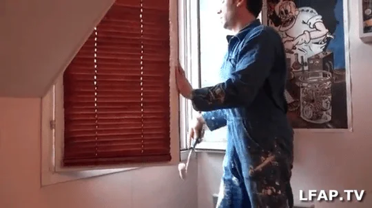 The mistress sucks the house painter before having her pussy eaten