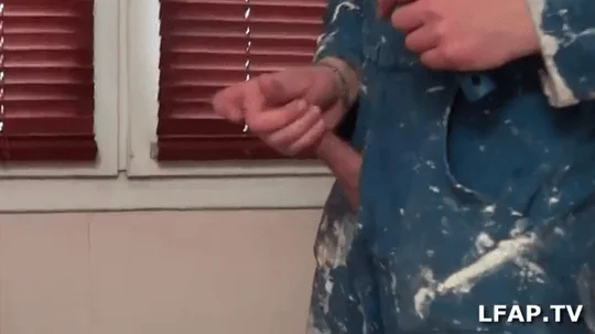 The mistress sucks the house painter before having her pussy eaten