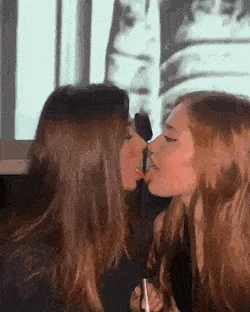 Sexy babesmaking out