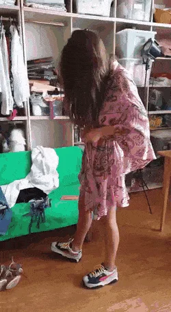 Liya Silver getting ready